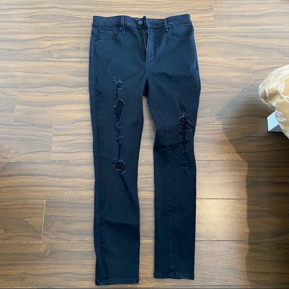 Black pants Abercrombie NEVER WORN - Picture 1 of 2